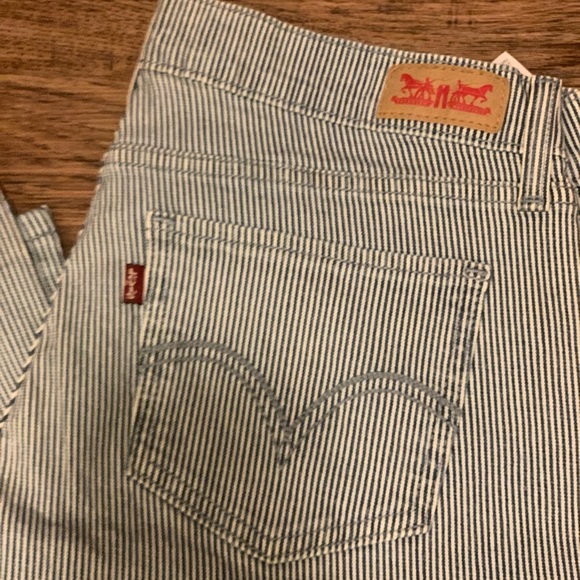Women’s Levis 524 Too Superlow Jeans 29x32 Conductor Railroad Stripes White - Picture 2 of 5